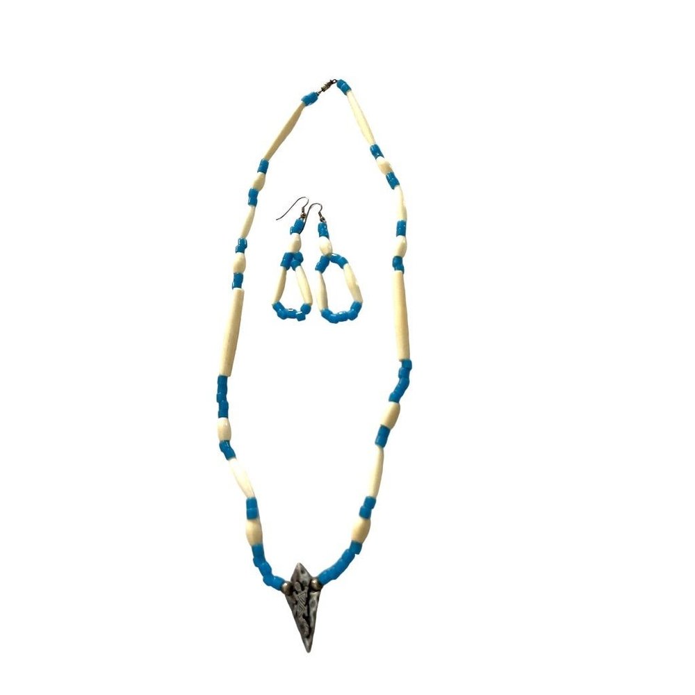 Beaded Tribal Necklace Earring Set Cream Turquoise Beads Arrow Lizard Pendant